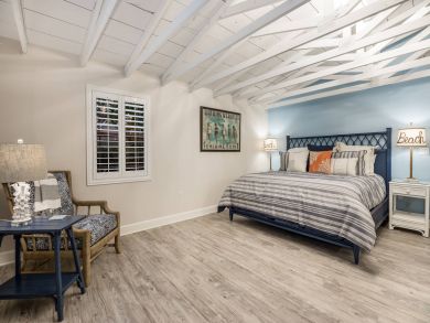 Holmes Beach Vacation Rental Sleeps Six Guests